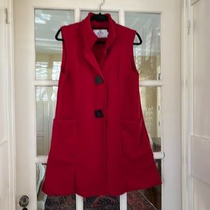 Janska red polar fleece vest w/pockets.